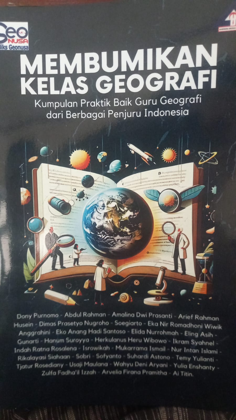 MEMBUMIKAN KELAS GEOGRAFI